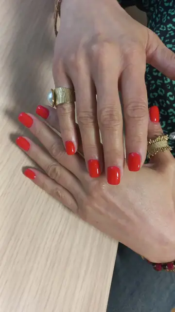 მანიკური — SANLE Beauty Salon, თბილისი