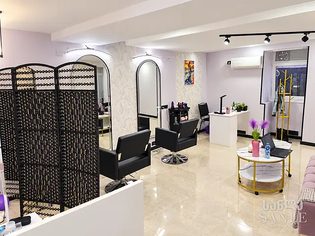 The SANLE room where manicures and pedicures are done